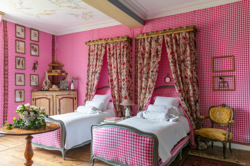 plush74 historic french chcteau in auge 61