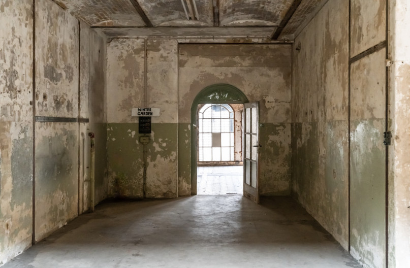 plush74 history hall berlin 44