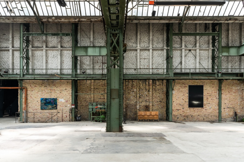 plush74 history hall berlin 75