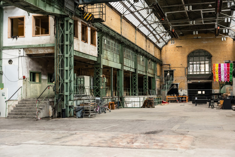 plush74 history hall berlin 77