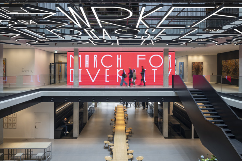 plush74 house of communication 12