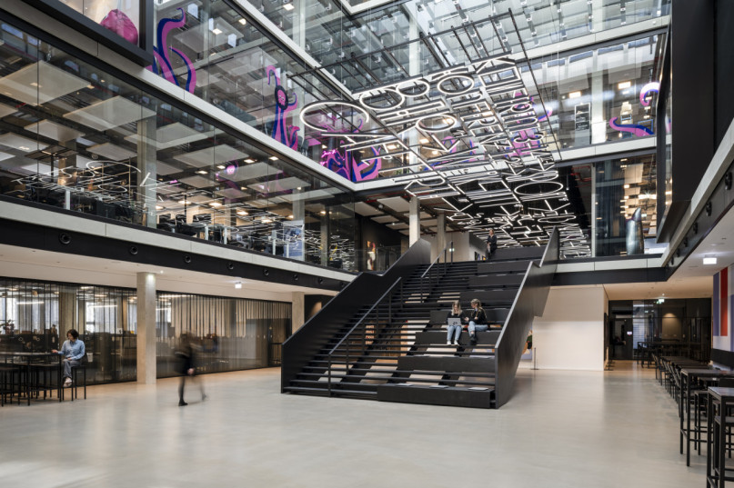 plush74 house of communication 6