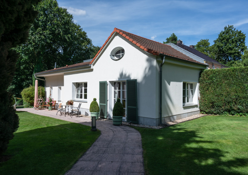 plüsch74 haus vermietung film foto villa deutschland berlin scout agentur bright garden16