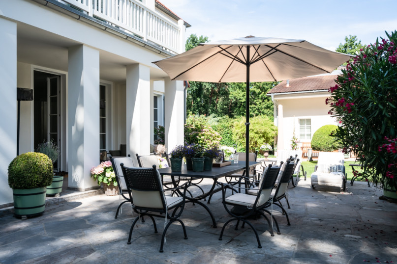 plüsch74 haus vermietung film foto villa deutschland berlin scout agentur heller garten23