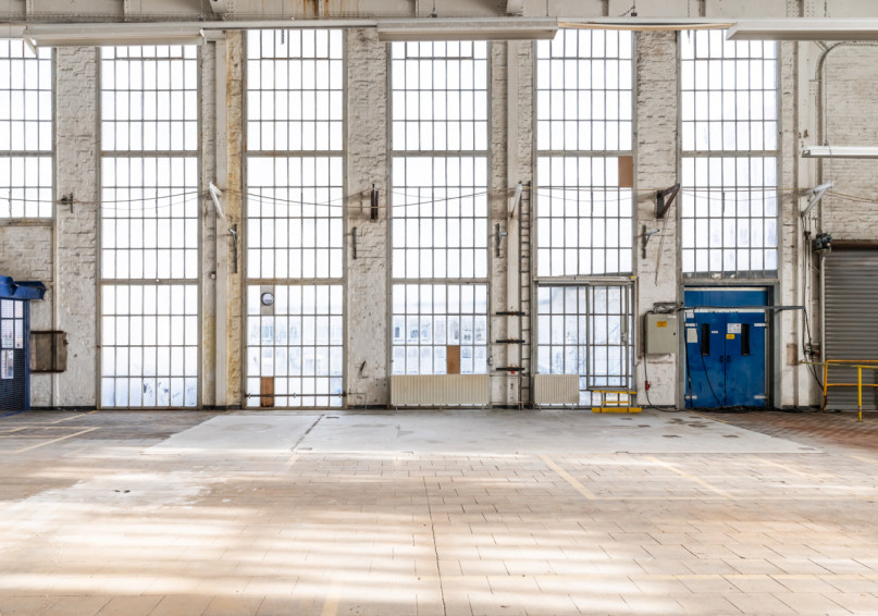 plush74 industrial charm west 32