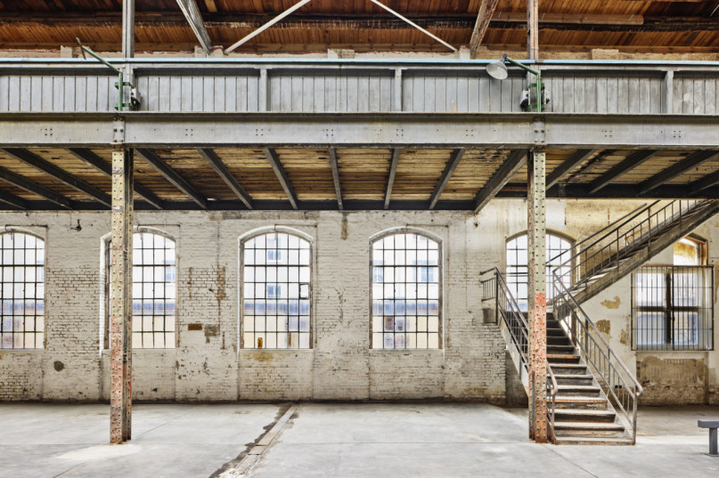 plush74 industrial complex in berlin 1(1)