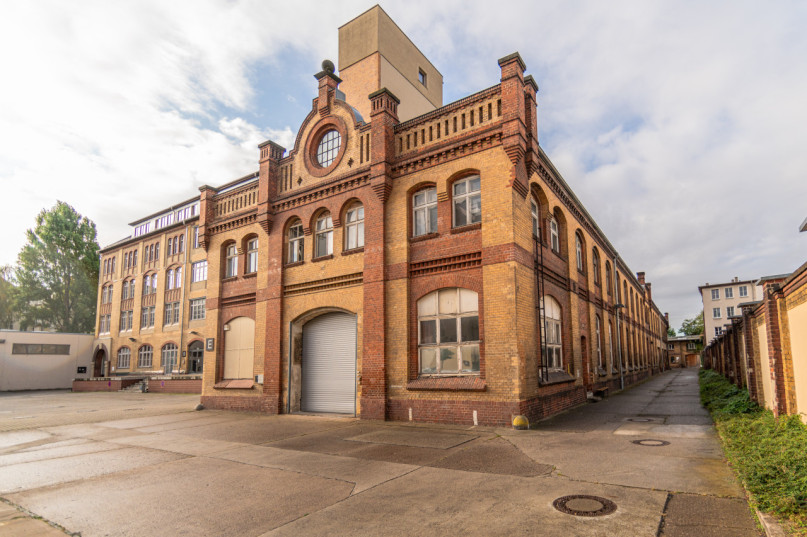 plush74 industrial complex in berlin 9(1)