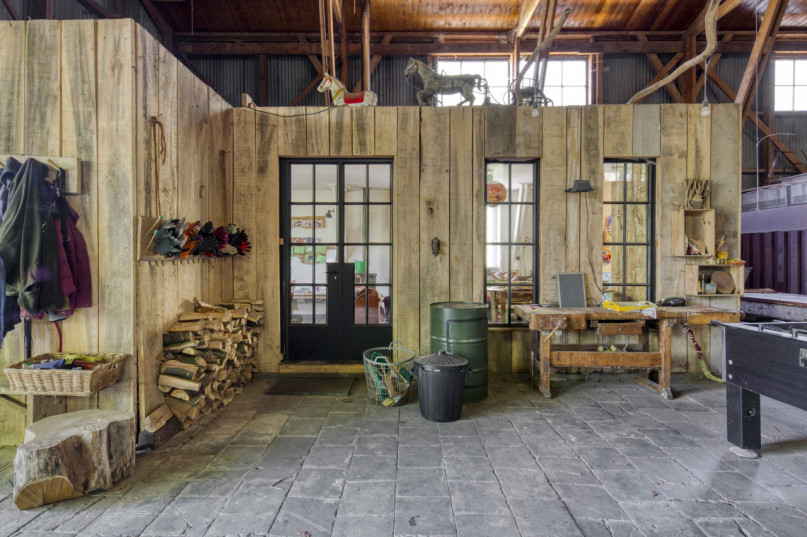 plush74 industrial counter shelter 31