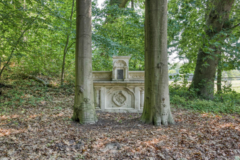 plush74 industrial counter shelter 78