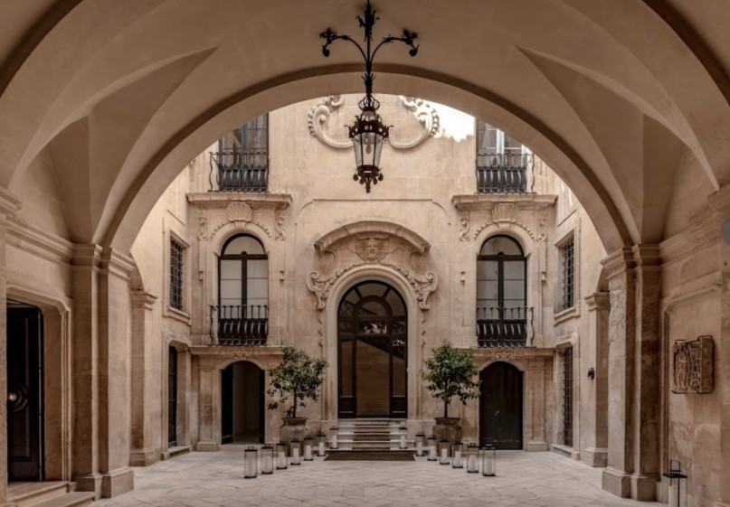 pluche74 italië apulië locatie huren film foto historisch palazzo 25