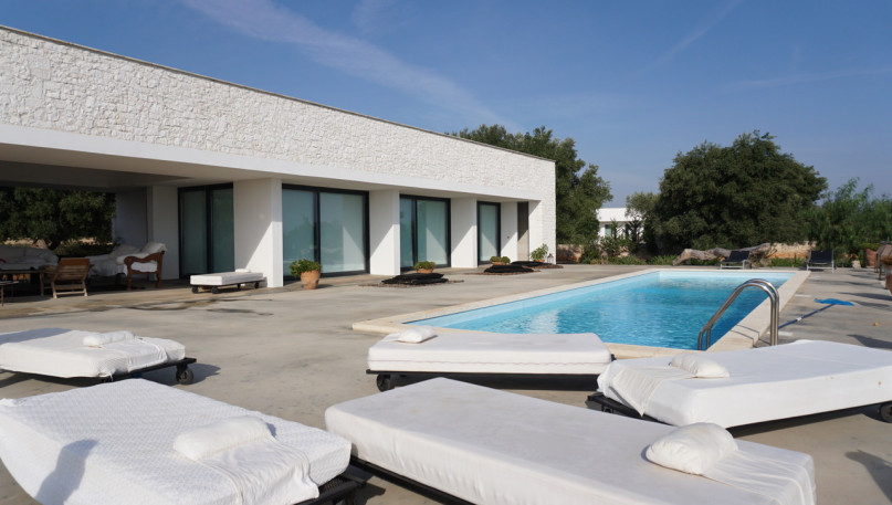 plush74 italy apulia location rent shoot film photo villa garden pool 1