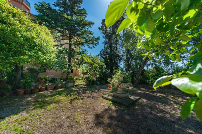 plush74 italy napoli location rent shoot film photo villa garden 22