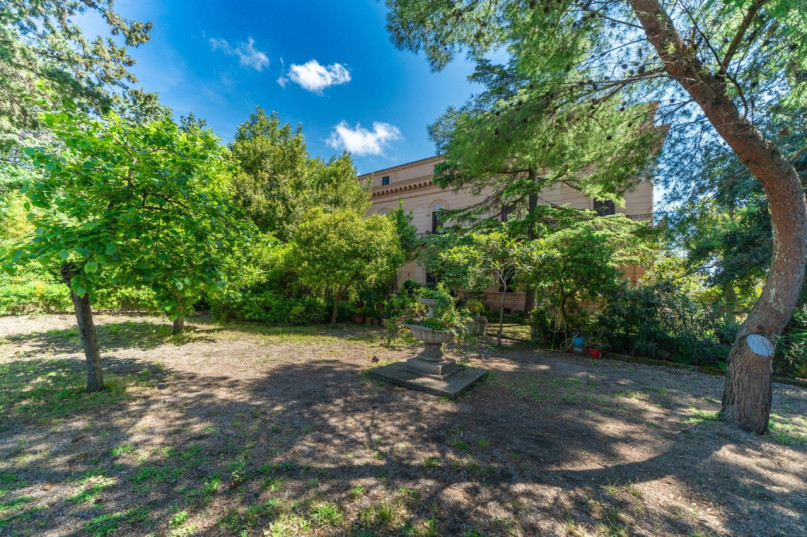 plush74 italy napoli location rent shoot film photo villa garden 25