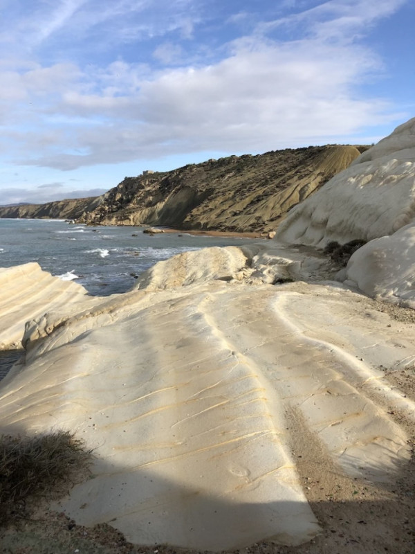 plush74 Italien Sizilien Drehort mieten Film Foto Strand Ruinen Felsen 11