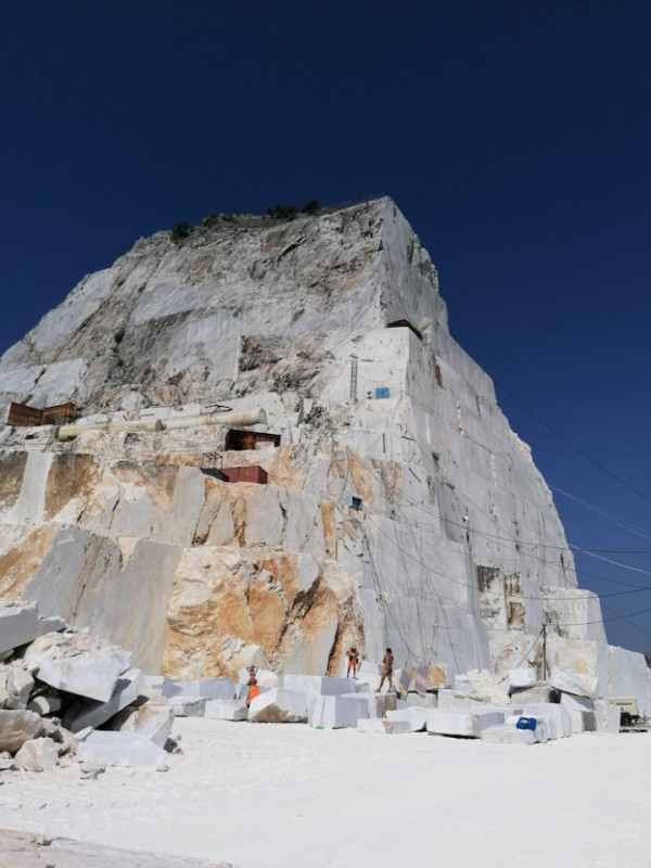 plush74 italy tuscany location rent shoot film photo marble quarry mountain 1