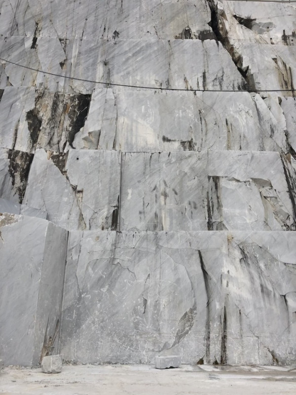 plush74 italy tuscany location rent shoot film photo marble quarry mountain 24