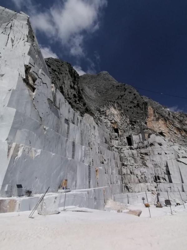 plush74 italy tuscany location rent shoot film photo marble quarry mountain 4