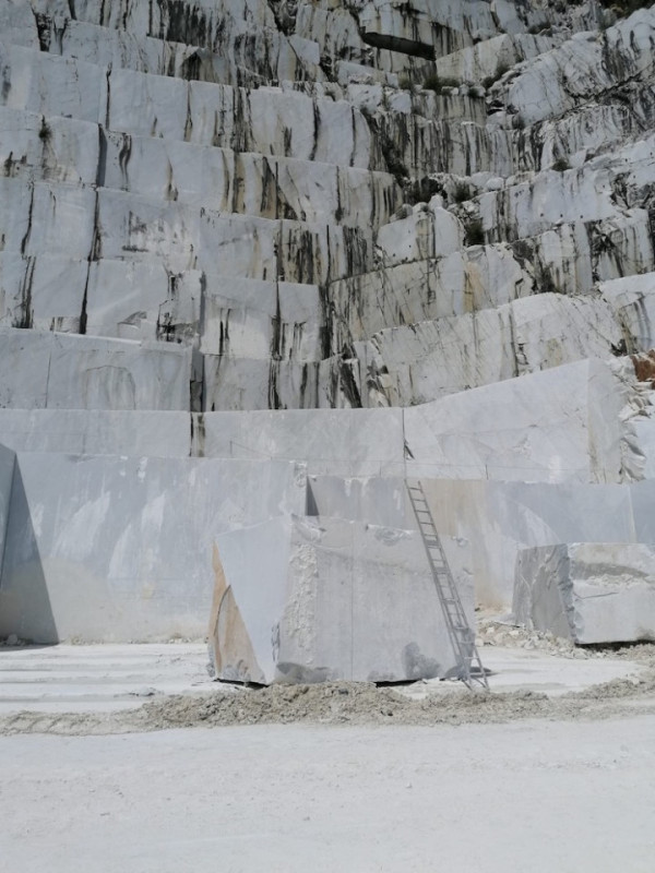 plush74 italy tuscany location rent shoot film photo marble quarry mountain 7