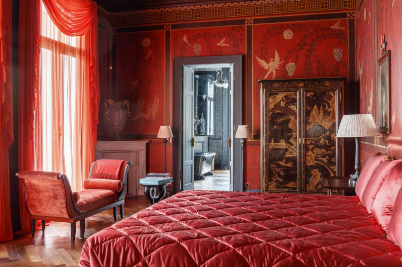 plush74 italy villa lake location rent wedding shoot film photo luxury glamour marble velvet 5