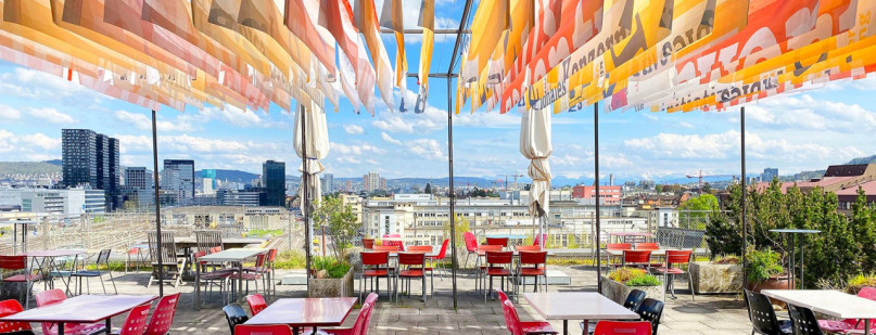 plush74 kantine hermetschloo 1