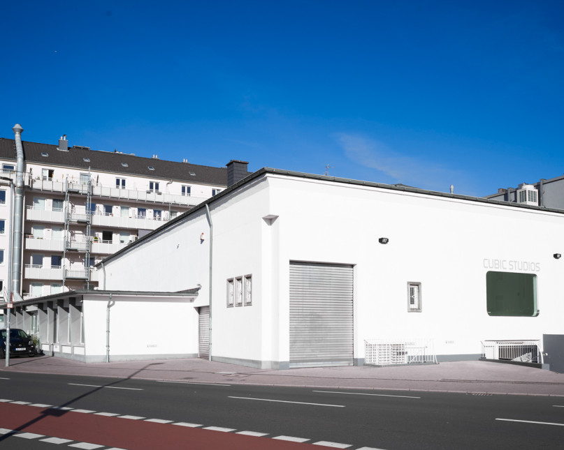 felpa74 gran espacio estudio dusseldorf 24(1)