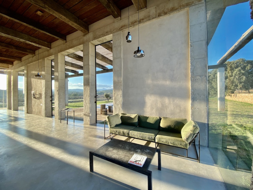 plush74 locaitons photo film production modernd design spain luxury villa200025