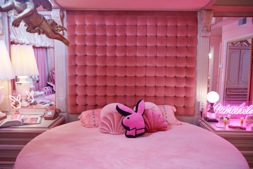 pluche74 locatie californië design vintage meubels roze paleis shoot film foto mode auto scouting37