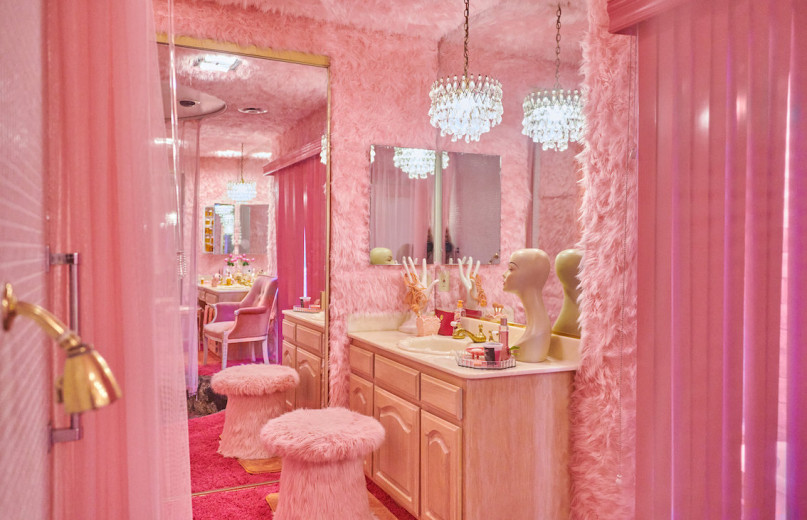 pluche74 locatie californië design vintage meubels roze paleis shoot film foto mode auto scouting44