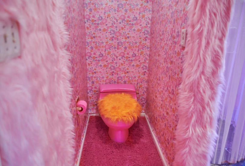 pluche74 locatie californië design vintage meubels roze paleis shoot film foto mode auto scouting49