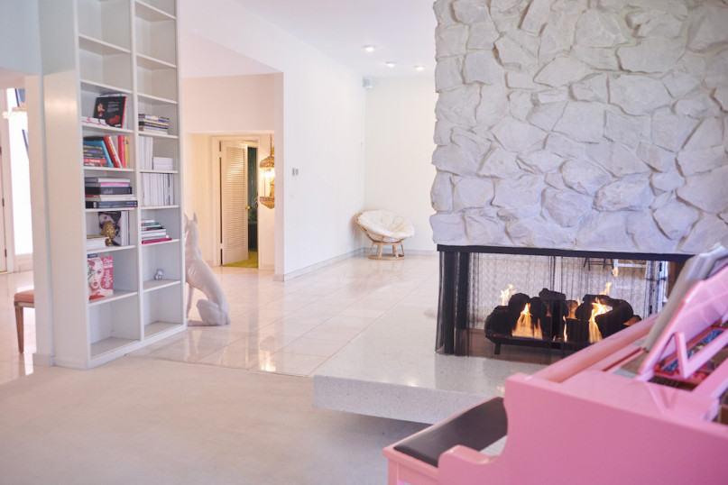 pluche74 locatie californië design vintage meubels roze paleis shoot film foto mode auto scouting55