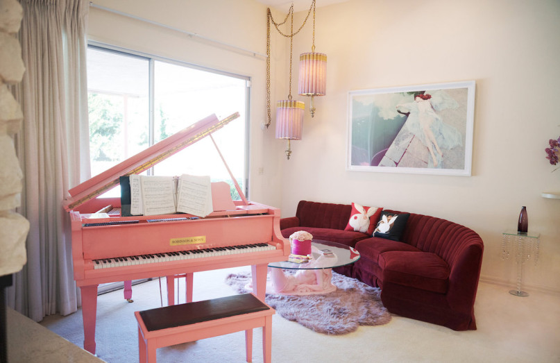 pluche74 locatie californië design vintage meubels roze paleis shoot film foto mode auto scouting60