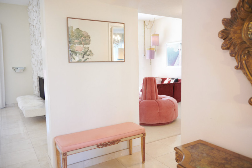 pluche74 locatie californië design vintage meubels roze paleis shoot film foto mode auto scouting63