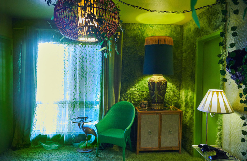 pluche74 locatie californië design vintage meubels roze paleis shoot film foto mode auto scouting68