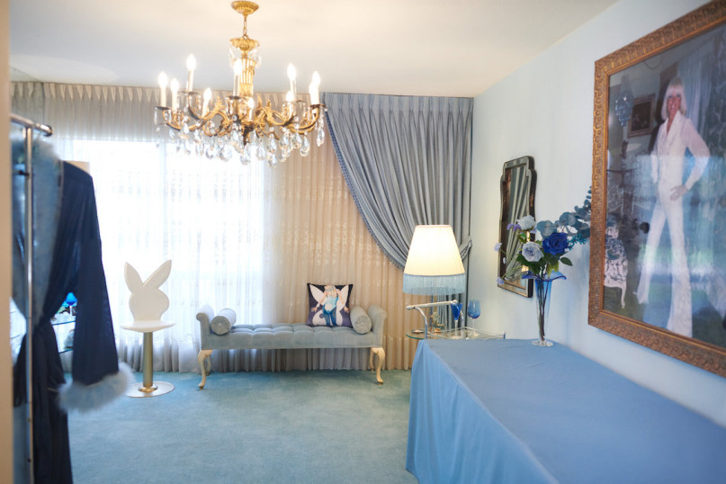 pluche74 locatie californië design vintage meubels roze paleis shoot film foto mode auto scouting85