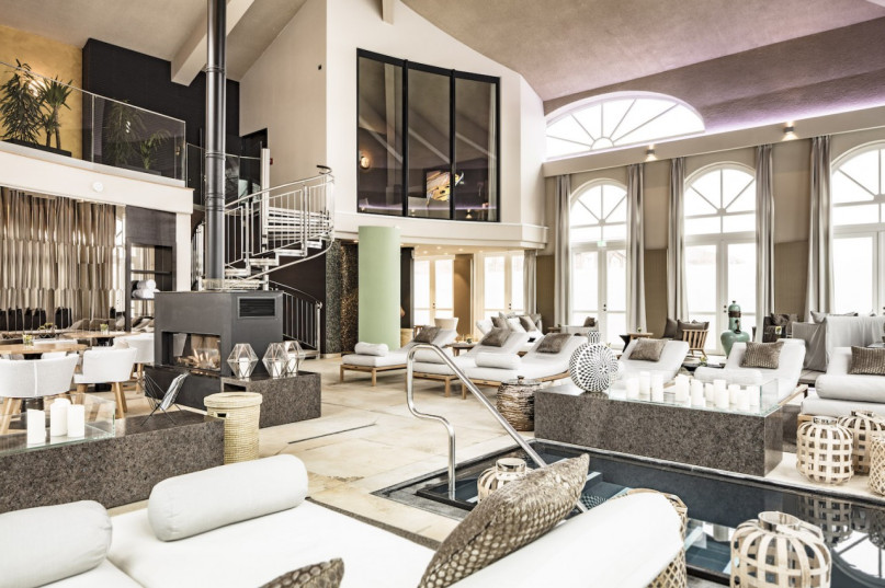 plush74 location castle luxury hotel residence film photoshoot event locations scouting17