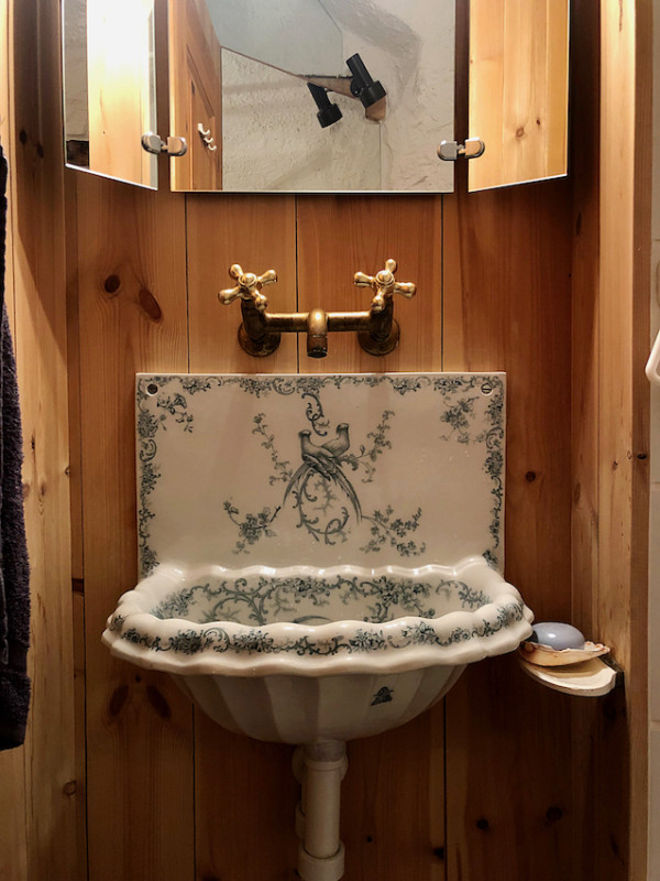 plush74 location film photo alvaneu switzerland historical farm house 19