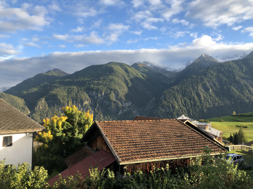 plush74 location film photo alvaneu switzerland historical farm house 24