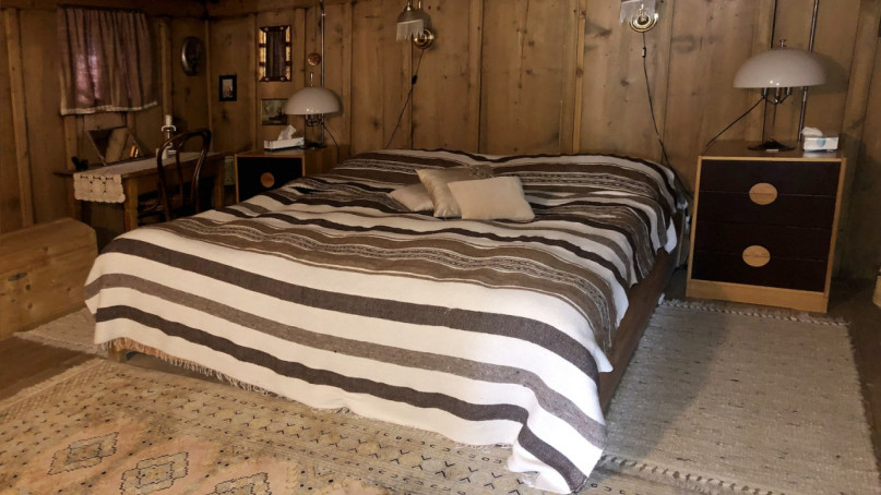 plush74 location film photo alvaneu switzerland historical farm house 31