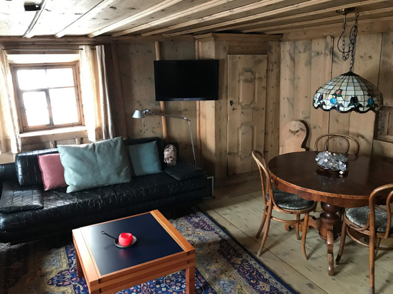 plush74 location film photo alvaneu switzerland historical farm house 8