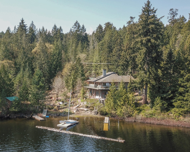 plush74 location film photo event canada bc unique villa vancouver bc unique lakefront lakehouse shawnigan bc 3