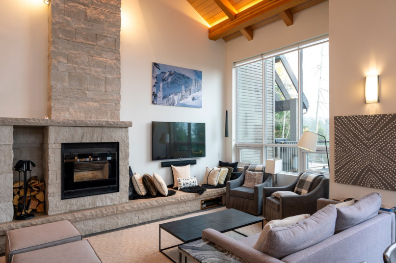 plush74 location film photo event canada bc unique villa whistler mountain 6