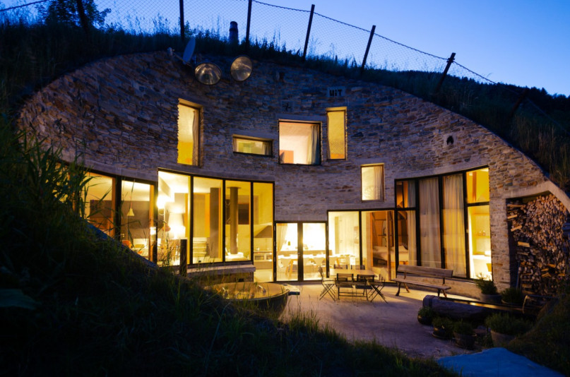 plush74 location film foto event schweiz graubünden vals haus 5