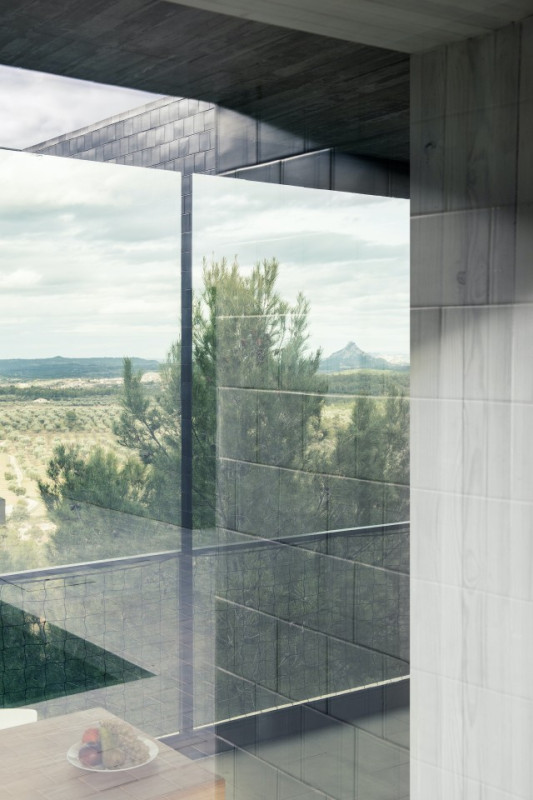 plush74 location photo film architecture conrete nature house madrid spain26