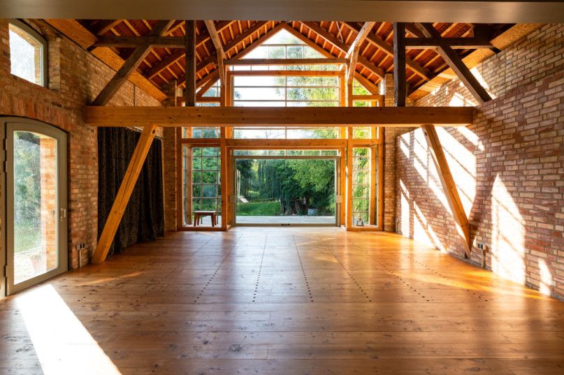 plush74 location photo film berlin event location berlin area uckermark retreat workshop yoga healing2