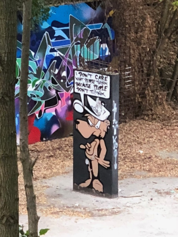 plush74 location photo film berlin germany graffiti 25