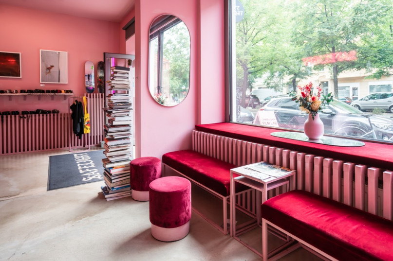 plush74 location photo film berlin germany store shop pink camera 22