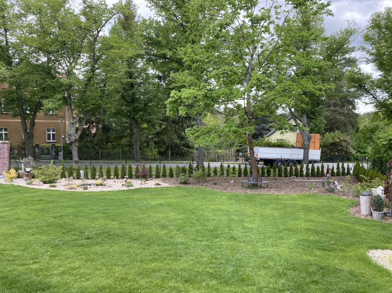 plush74 location photo film event berlin germany driveway 4