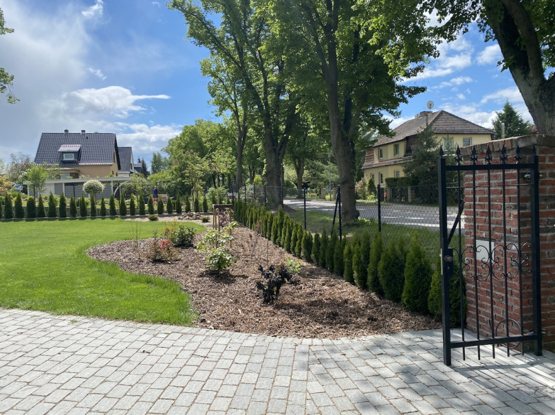 plush74 location photo film event berlin germany driveway 40