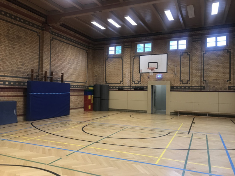 plush74 location photo film event germany berlin sports gym indoor vintage 10