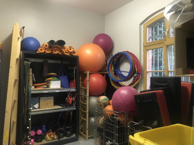 plush74 location photo film event germany berlin sports gym indoor vintage 19